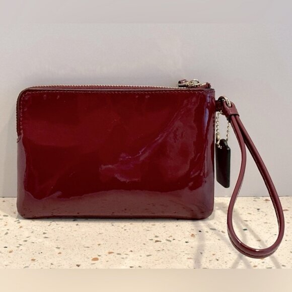COACH New York Patent Leather Wristlet Clutch Zip Bag in Bordeaux Red - Picture 6 of 10